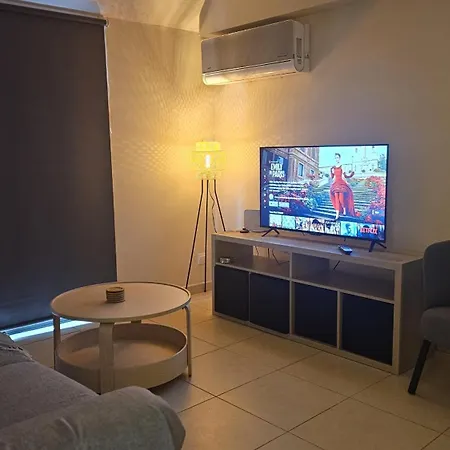 דירה Stay Centrale Apartment *