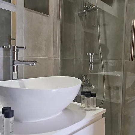 Stay Centrale Apartment *